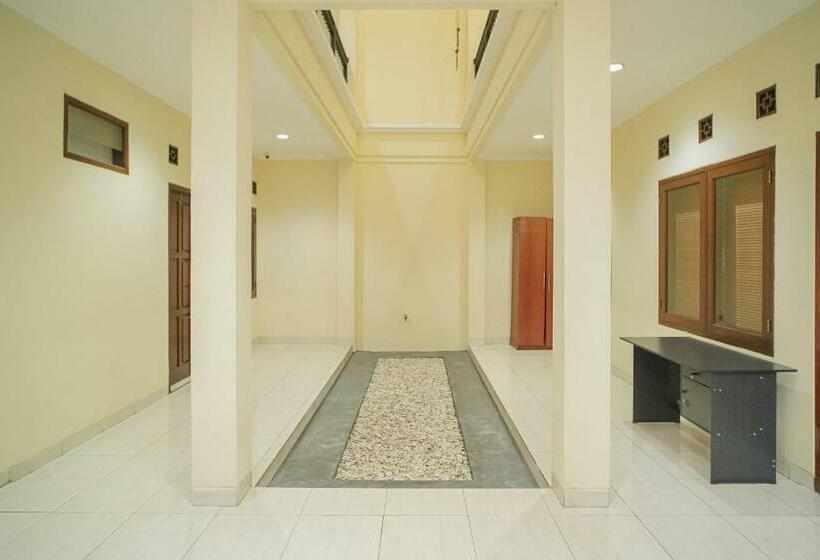 호텔 Reddoorz Near Rs Patria Ikkt