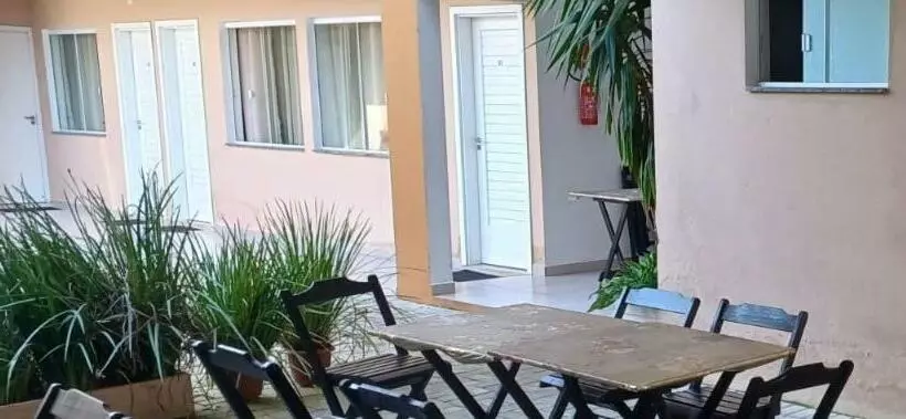 Majatalo Pousada Casa Amarela Brisa Parque