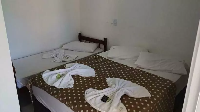 Majatalo Pousada Casa Amarela Brisa Parque