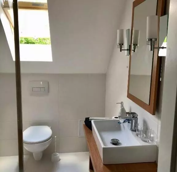 Aamiaismajoitus (B&B) Hévíz Springs   Kehidakustány