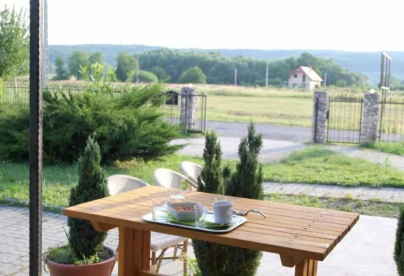 Aamiaismajoitus (B&B) Hévíz Springs   Kehidakustány
