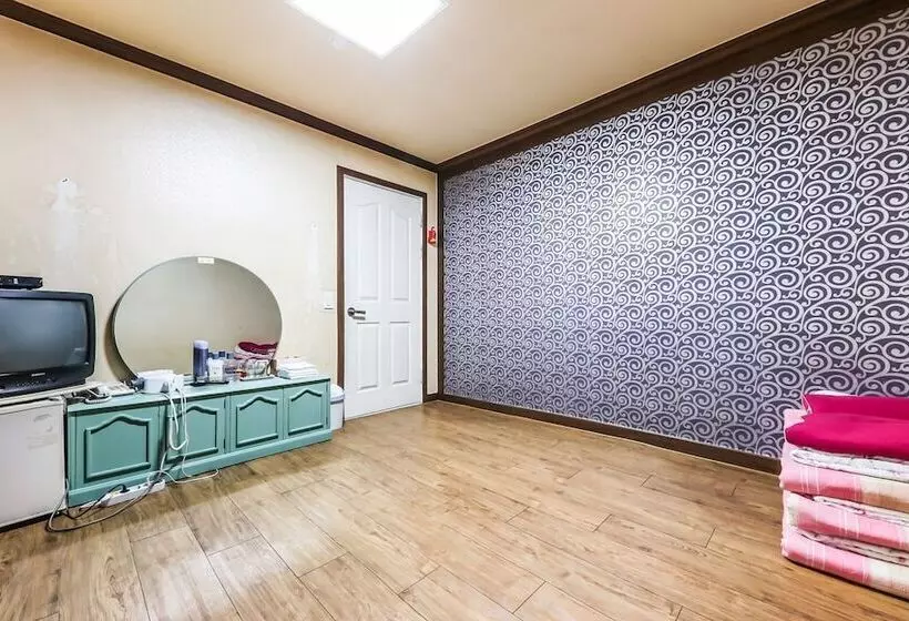 Hotelli Chungju Goungjeon