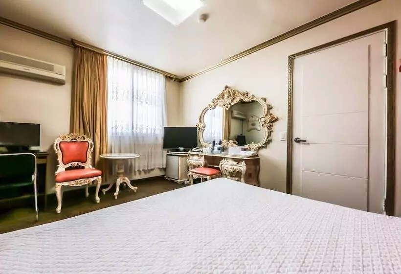 Hotelli Chungju Goungjeon