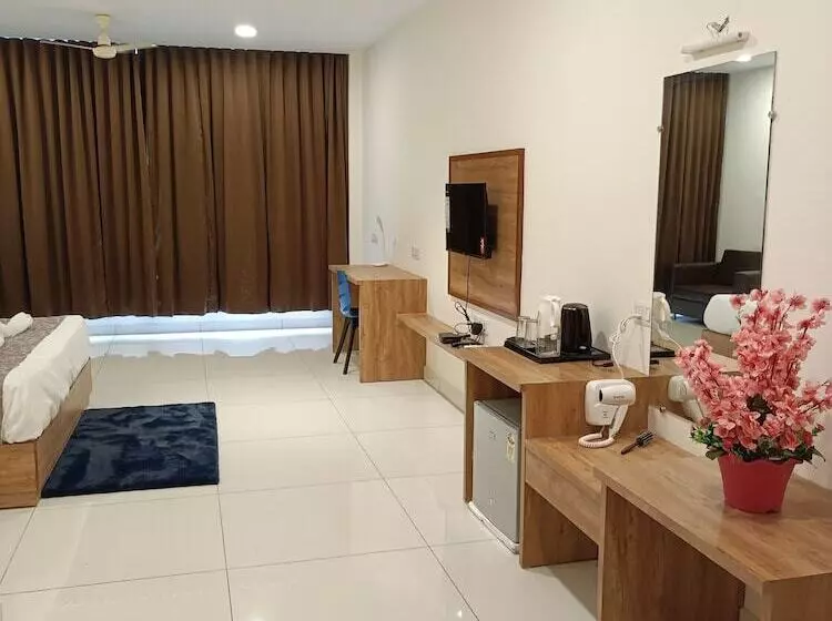 Hotel Fun Regency