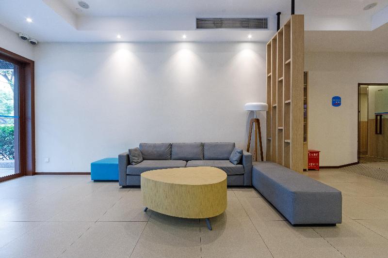 Hotel Hanting Express Shanghai Jiazhan Road