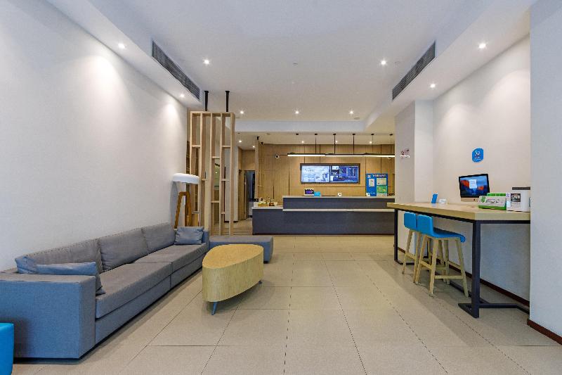 Hotel Hanting Express Shanghai Jiazhan Road