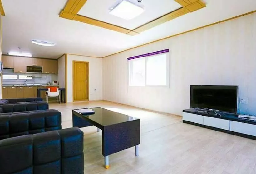 Hotelli Hoengseong Mokkoji Pension