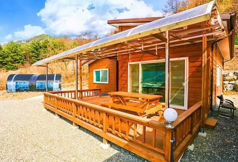 Hotelli Hoengseong Mokkoji Pension