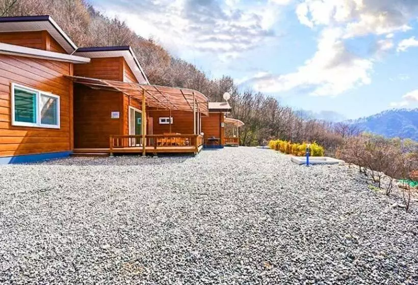 Hotelli Hoengseong Mokkoji Pension