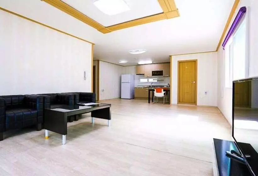 Hotelli Hoengseong Mokkoji Pension