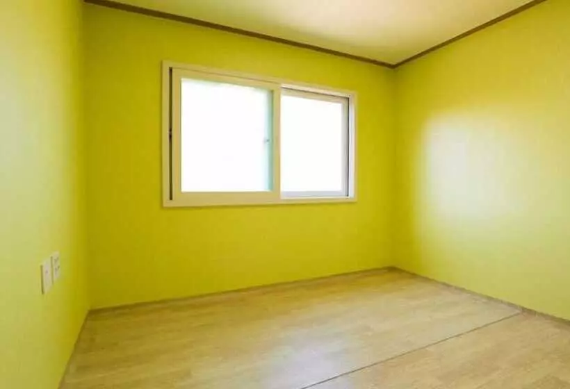 Hotelli Hoengseong Mokkoji Pension