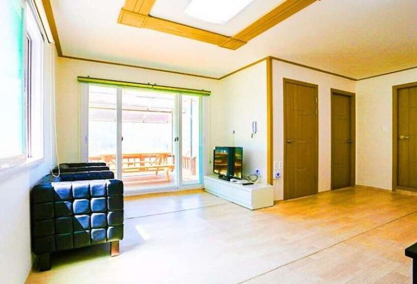 Hotel Hoengseong Mokkoji Pension