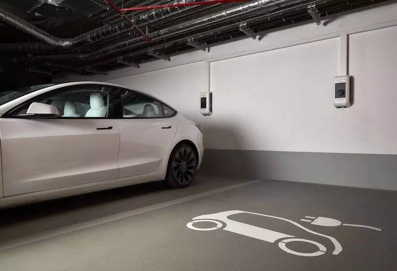 Hotelli NH Collection Frankfurt Spin Tower