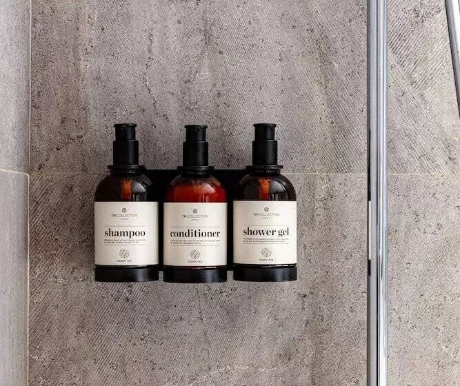 Hotelli NH Collection Frankfurt Spin Tower