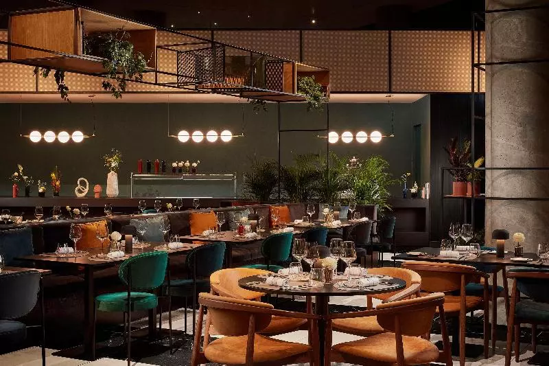 Hotelli NH Collection Frankfurt Spin Tower