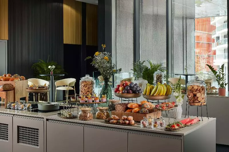 Hotelli NH Collection Frankfurt Spin Tower