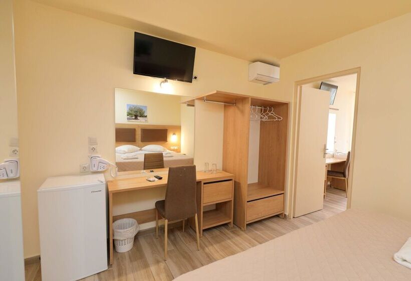 בית מלון כפרי Sunbay