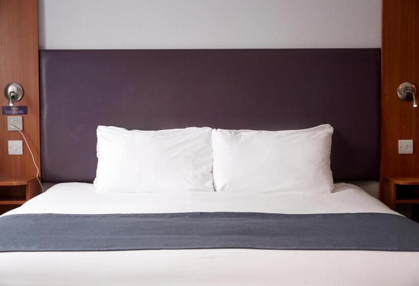 Отель The Bowman By Greene King Inns