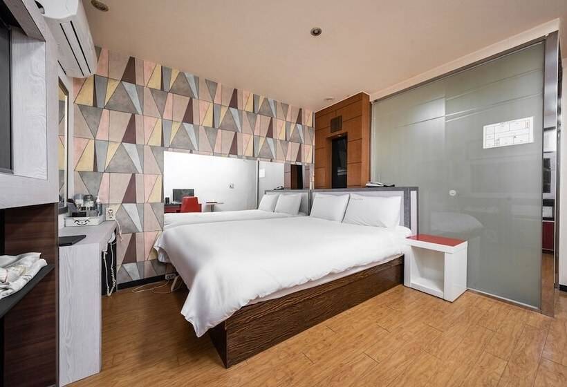 מוטל Sangbong Athene