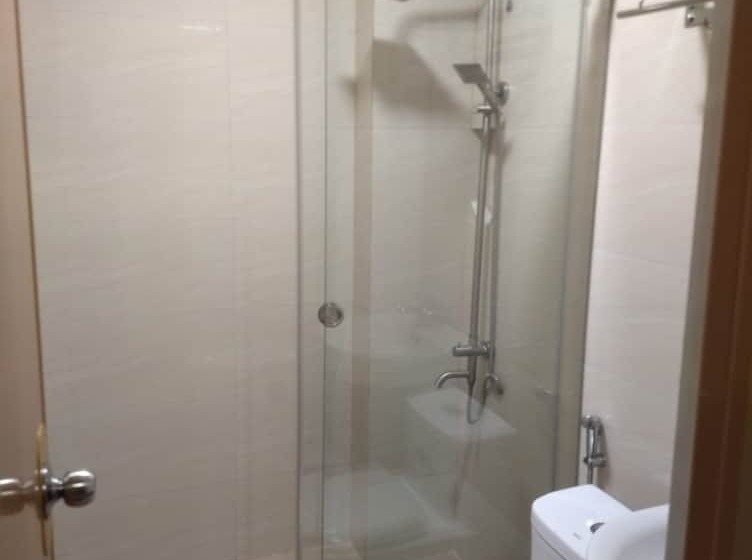 Dona Aurora Condotel By Oyo Rooms