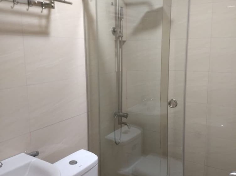 Dona Aurora Condotel By Oyo Rooms