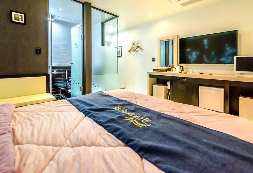 Gyorae Drive In Motel