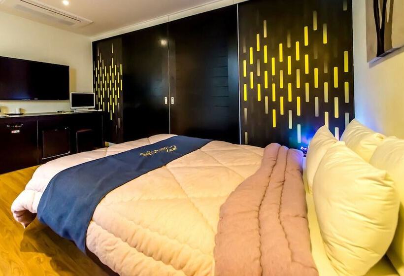 Gyorae Drive In Motel