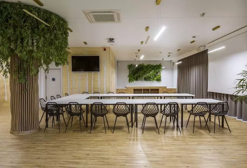 Bloom Hotel Airport Okęcie