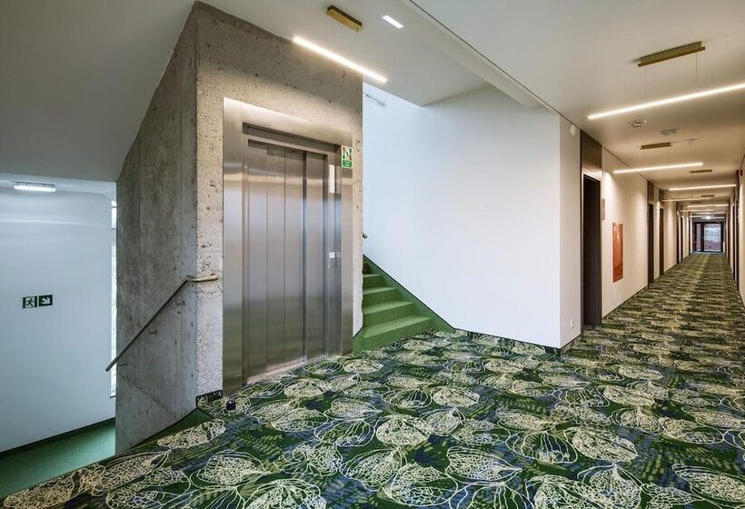 Bloom Hotel Airport Okęcie