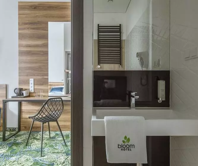 Bloom Hotel Airport Okęcie