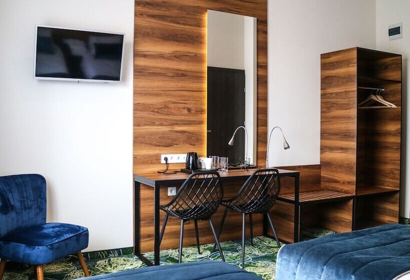 Bloom Hotel Airport Okęcie