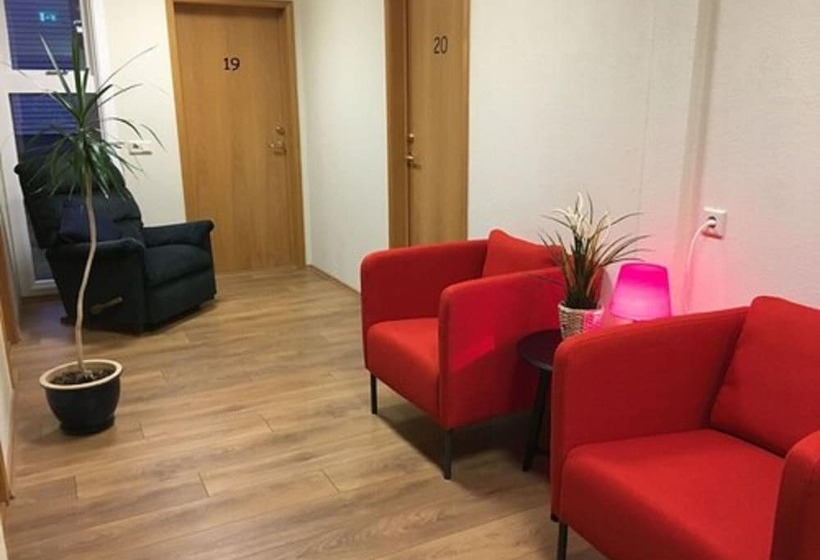 هتل Framtid Hostel