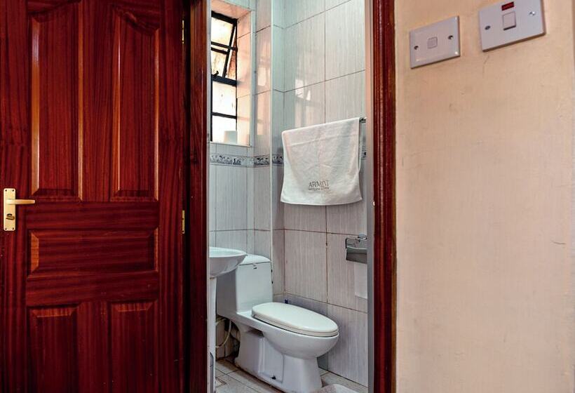 هتل Mani S Home Away From Home