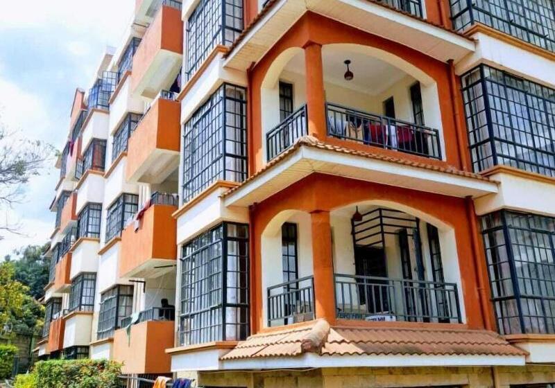 هتل Mani S Home Away From Home