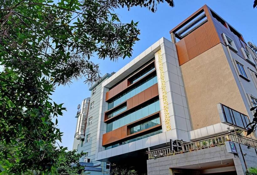 Hotelli Treebo Lazystay Grand Patia