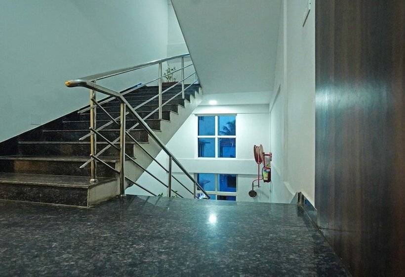 Hotelli Treebo Lazystay Grand Patia