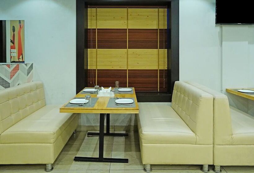 Hotelli Treebo Lazystay Grand Patia