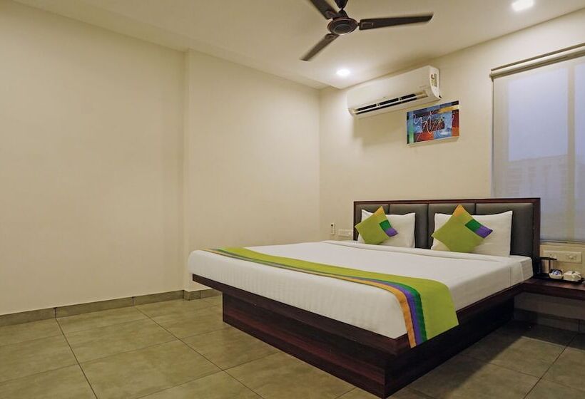 Hotelli Treebo Lazystay Grand Patia