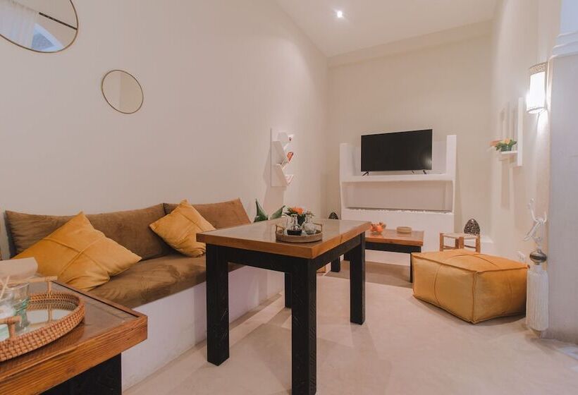 Пансион Riad Le Khan Mogador