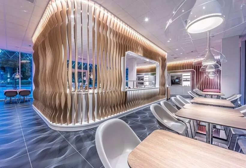 هتل Prize by Radisson, Antwerp City