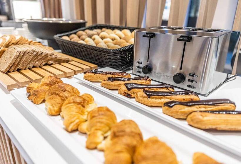 هتل Prize by Radisson, Antwerp City