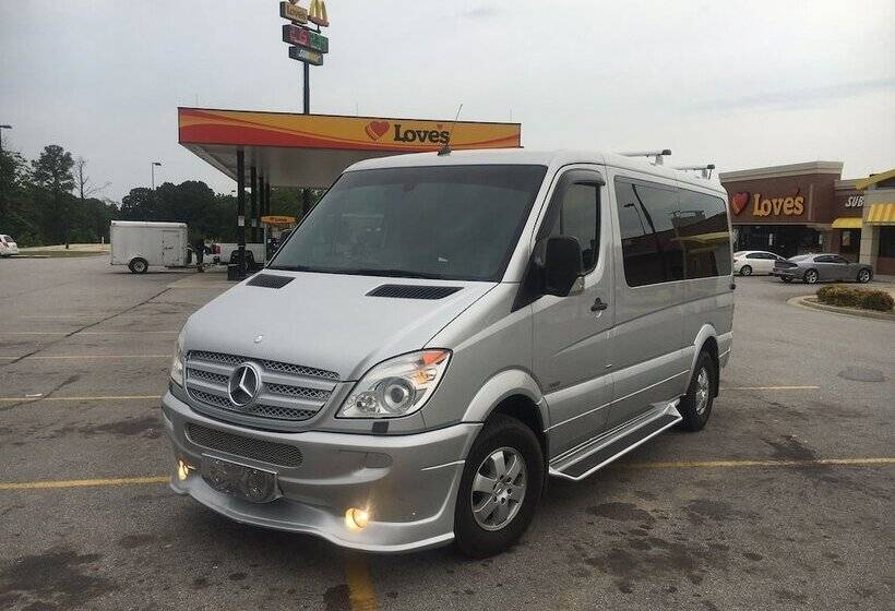 Отель Acorn Inn