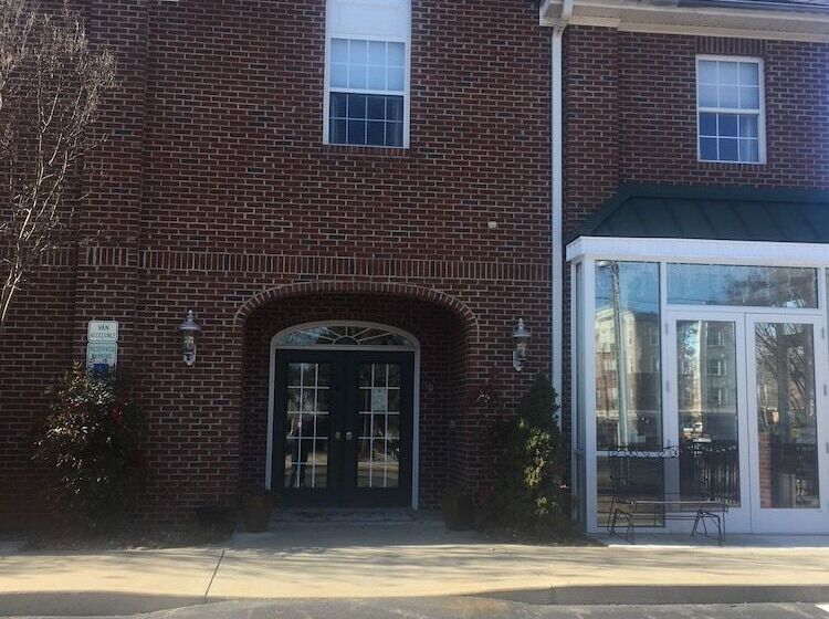 Отель Acorn Inn