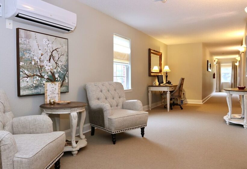 Отель Acorn Inn