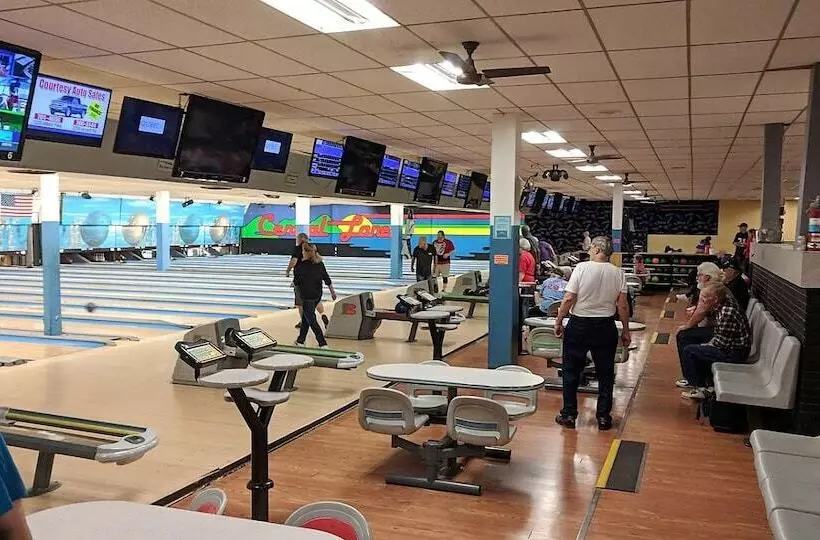 ホテル All Seasons Lodge