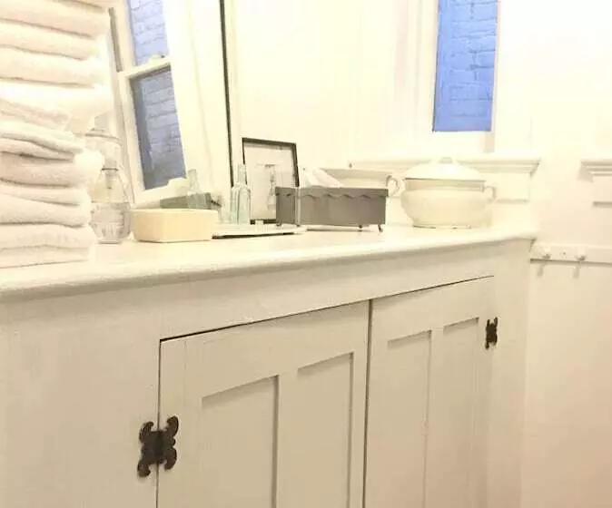 Hotelli Church Des Artistes Guest House