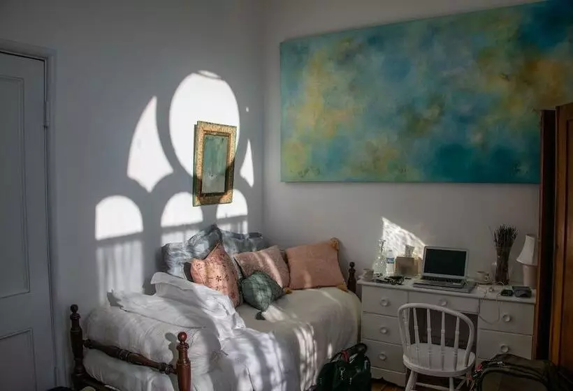 Hotelli Church Des Artistes Guest House