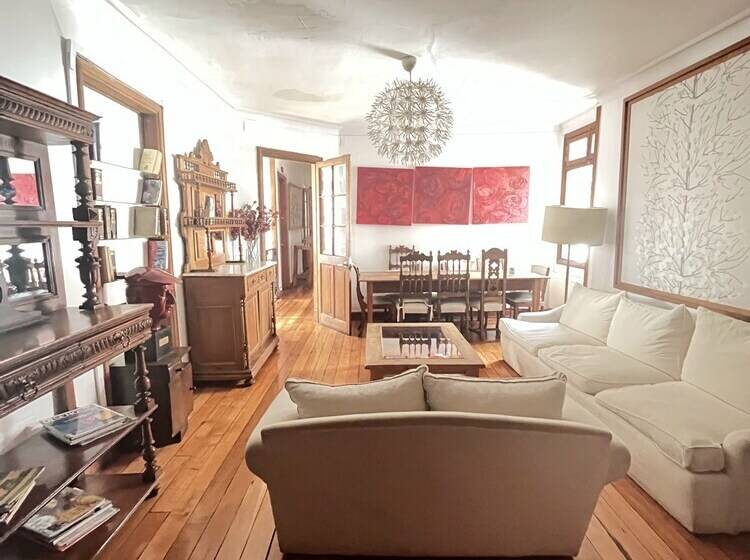 هتل Conchita Flores B&b