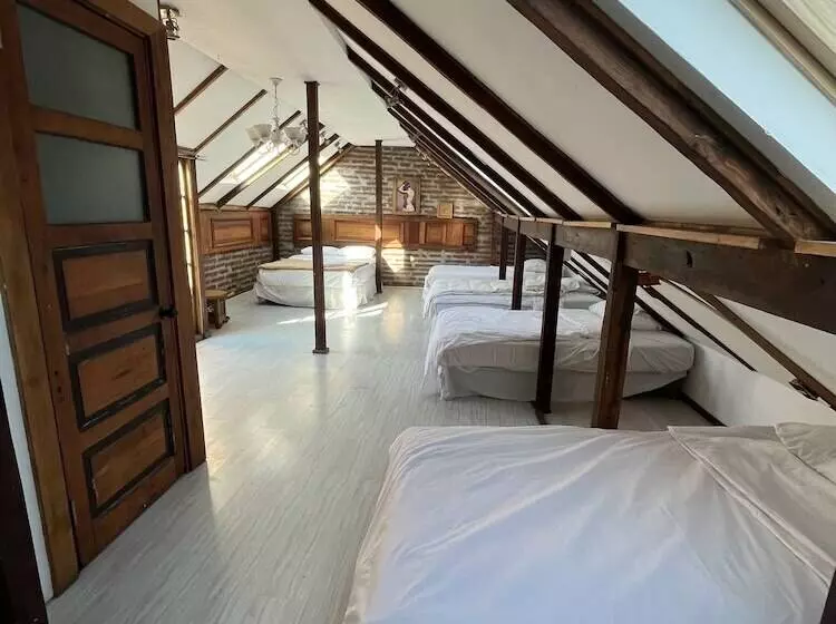 Hotelli Conchita Flores B&b