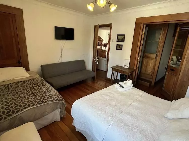 Hotelli Conchita Flores B&b